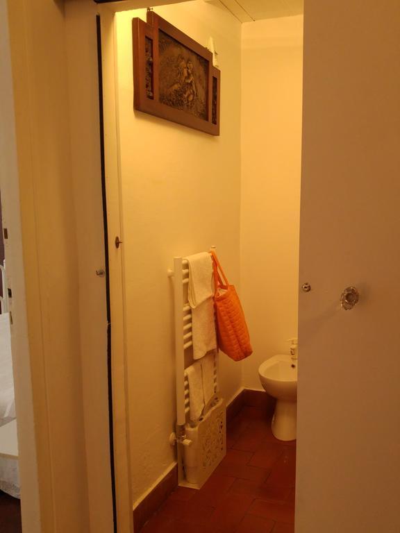 Lucretia House * Florencia